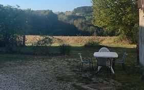 Logement Independant Le Poulailler Proche Guedelon